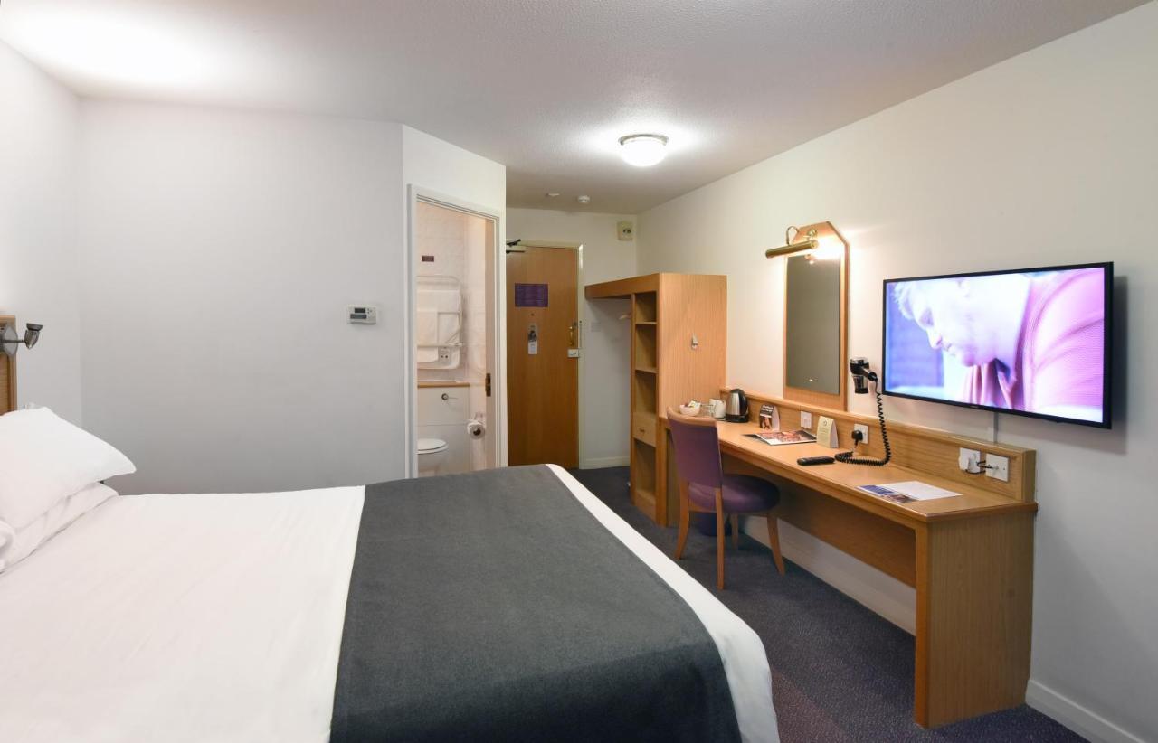 Waterside By Greene King Inns Warrington Extérieur photo